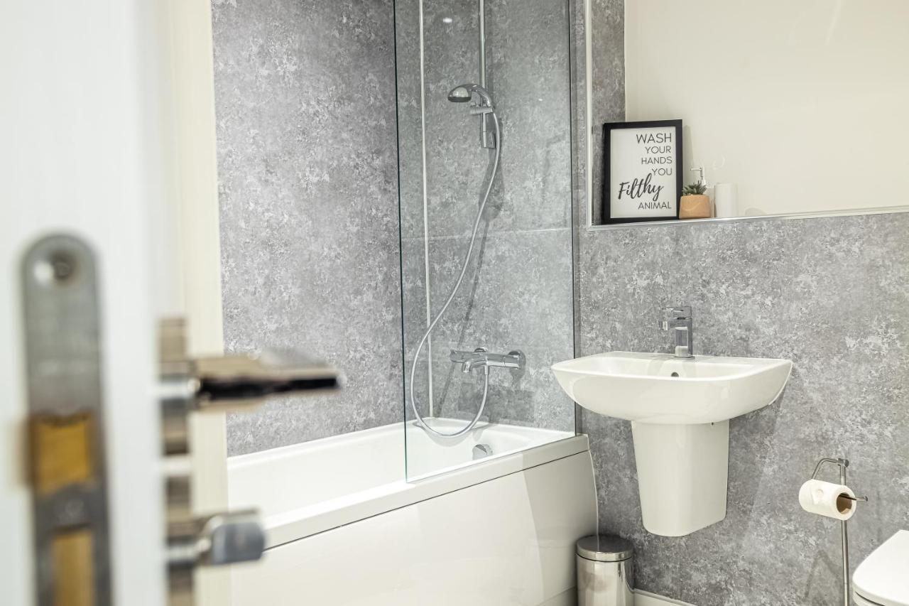 Modern Luxe 1 & 2 Bed Apts Near Granby Plaza By Sojo Stay Leicester Ngoại thất bức ảnh